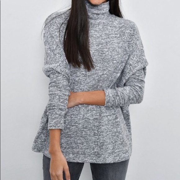 NWT Milan Kiss soft gray heather turtleneck mock neck sweater - Picture 3 of 11